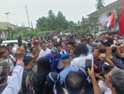 Aksi Jihat Ganti Gubenur Jambi Membuka Hati Ribuan Massa Antar Romi Hariyanto – Letjen (Purn) Sudirman Daftar ke KPU