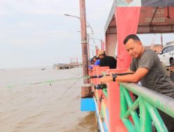 Dandim 0419/Tanjab Hadiri Festival Kemerdekaan Lomba Mancing dalam Rangka HUT RI Ke-79 di Tanjab Barat