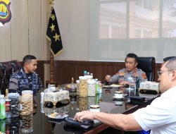Kapolda Jambi Sambut Hangat Kunjungan Silahturahmi Danlanal Palembang